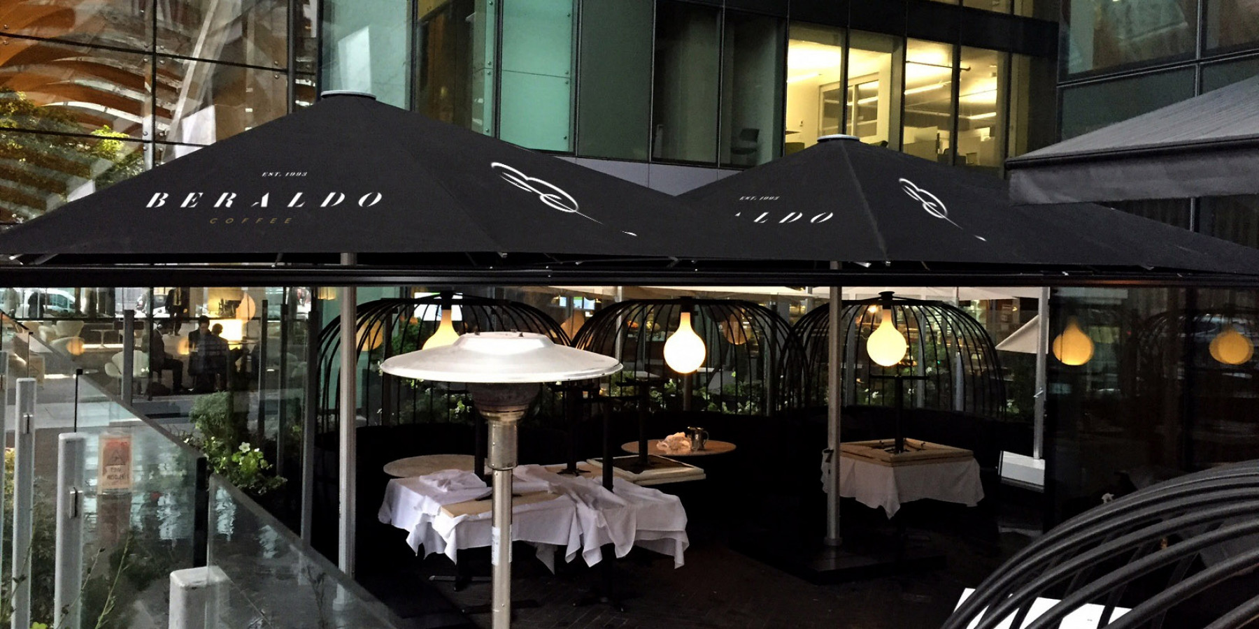 Beraldo Cafe Umbrellas Design